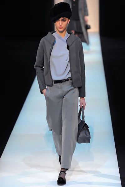 Look 7